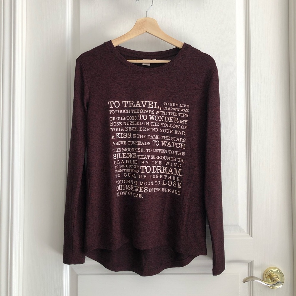 2/$30 🌿 Travel Wanderlust Jersey-knit shirt